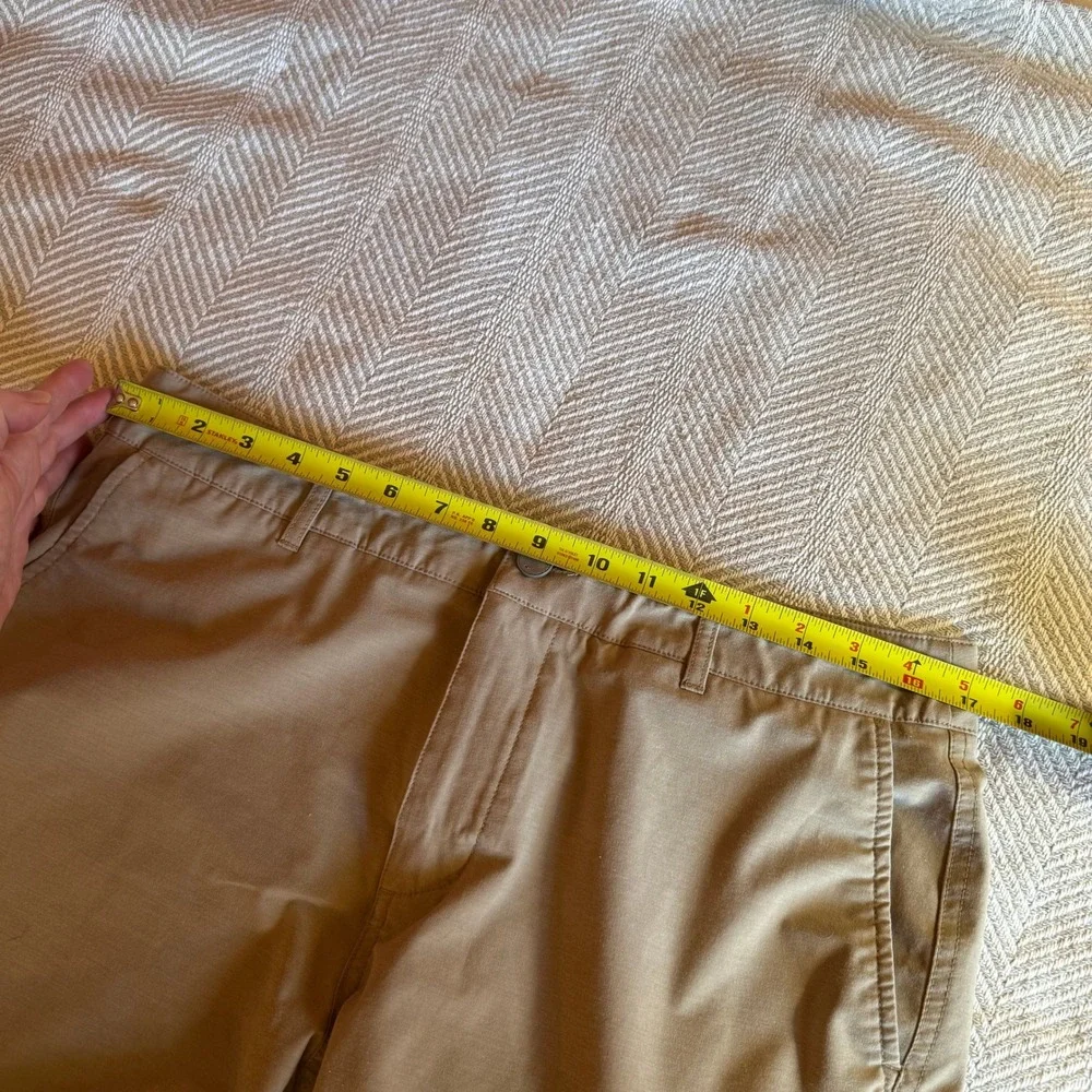 Faherty All Day Shorts Mens 33 (34) Khaki Tan Stretch Hybrid Board Shorts Water